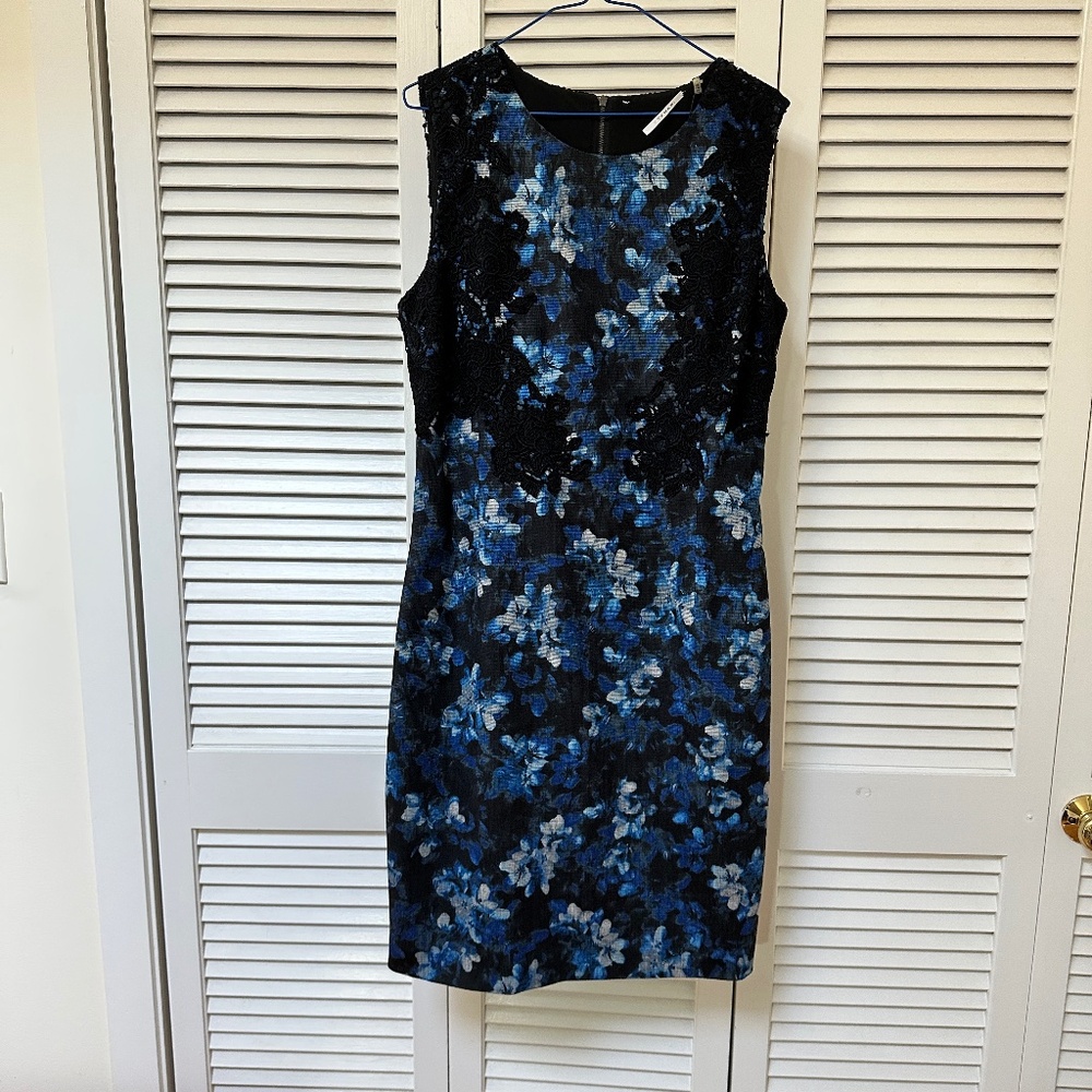 T Tahari Sleeveless Fiona Shift Dress True Navy Floral Fully Lined Lace Panels